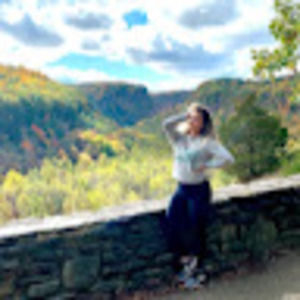 Meet your Posher, Angela